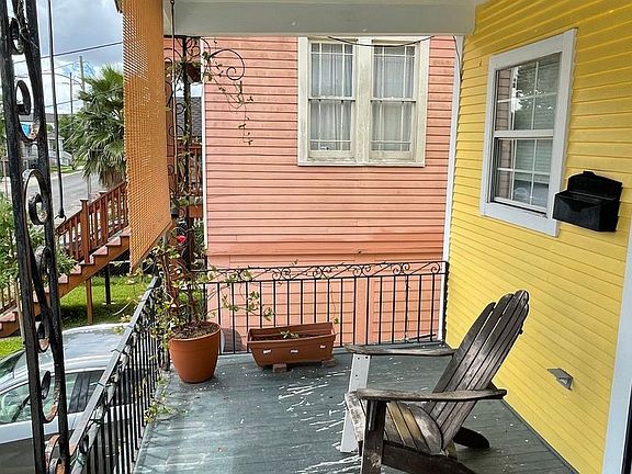 2nd image of 3128-30 Delachaise St #3130
