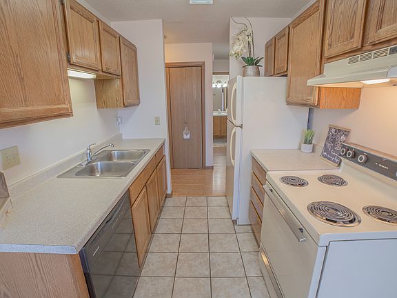 4th image of 4318 9th Avenue Cir S #4900b9d41