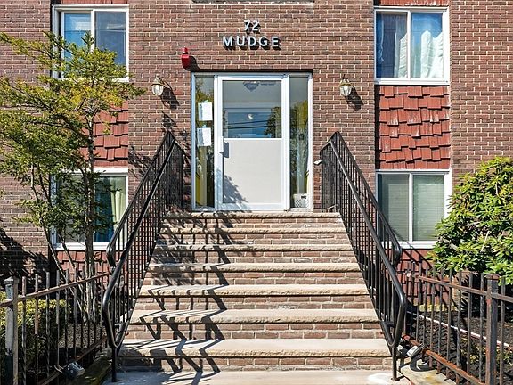 2nd image of 70 Mudge St #3