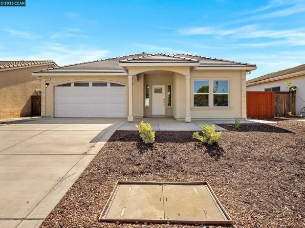 2222 Armus St, Woodland, CA 95776