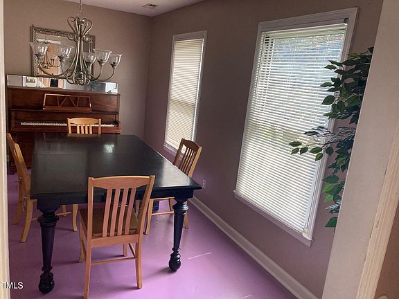5th image of 12 Patriot Cir