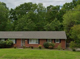 1208 Tarrant Rd, Greensboro, NC 27409