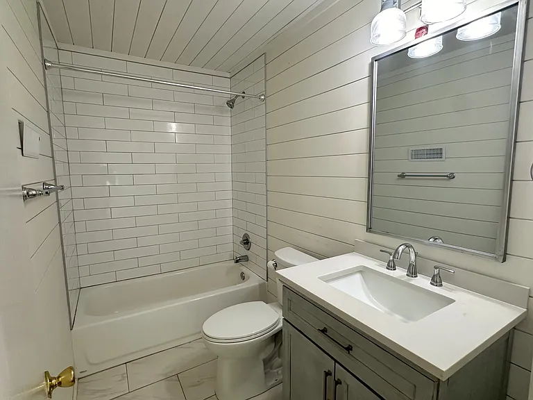 1703 Ryan Ave — Photo 7
