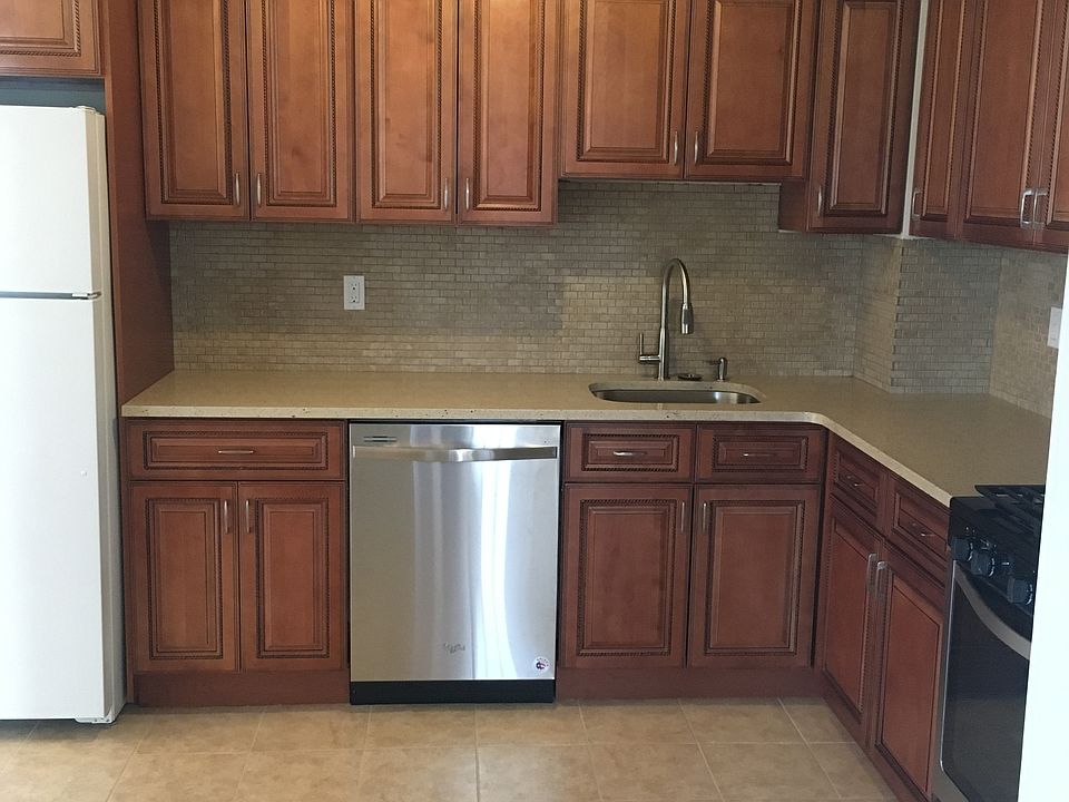 NEW KITCHEN 