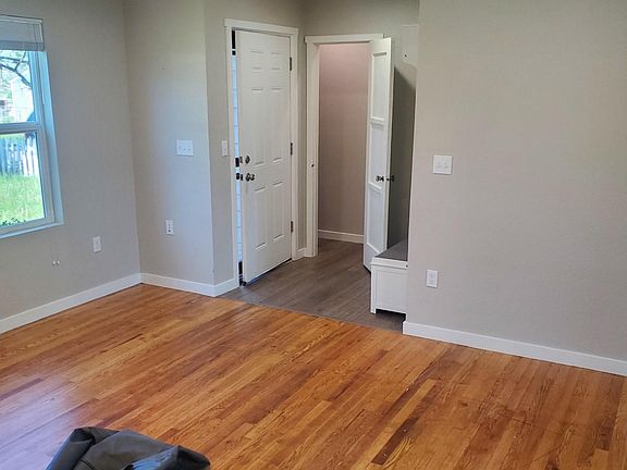4th image of 1780 W Beekman Pl
