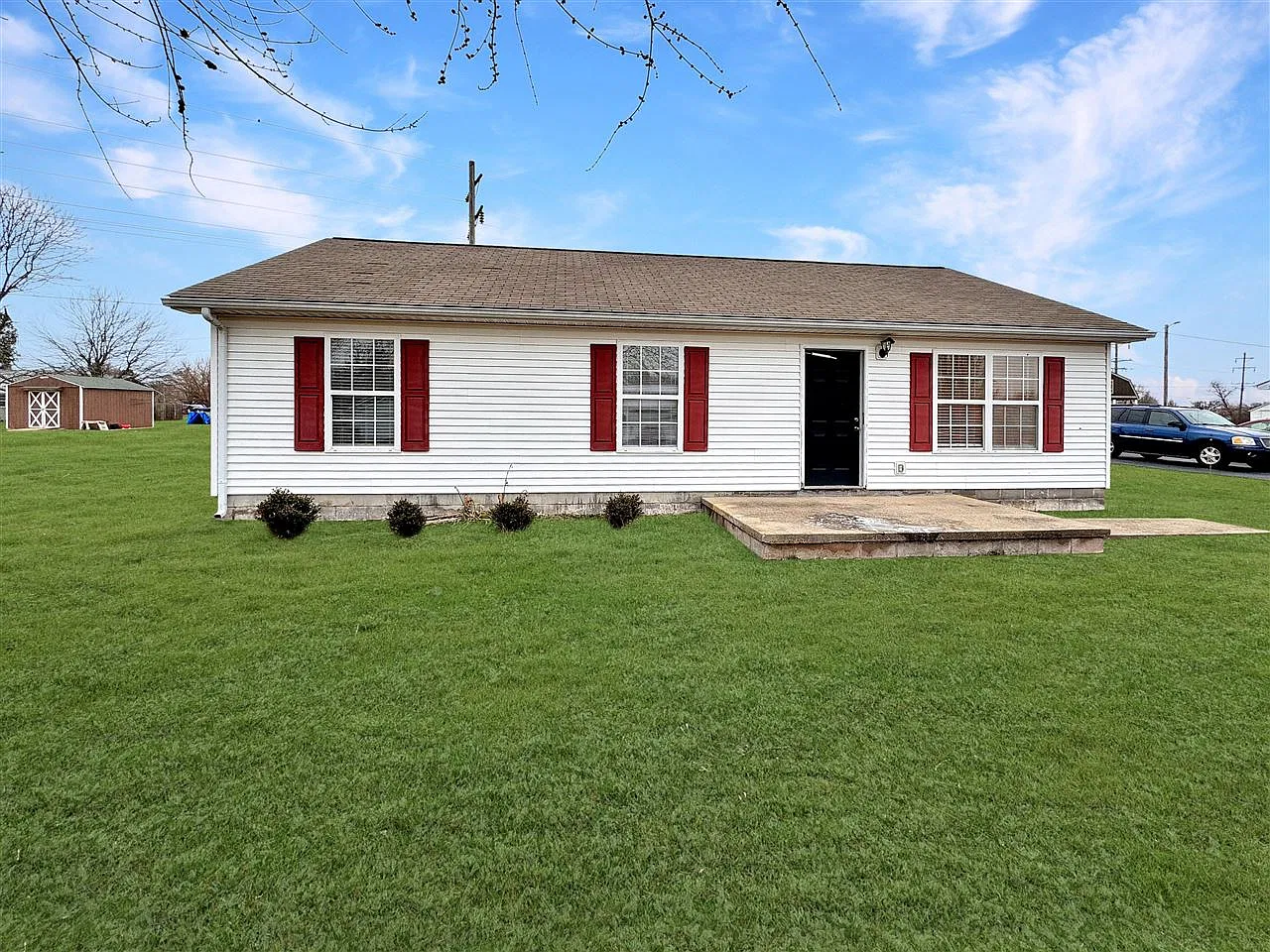 3 bed, 1092 sqft, $1,249 — Photo 1