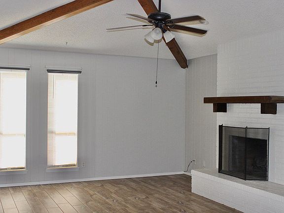 2nd image of 3130 Sunset Dr