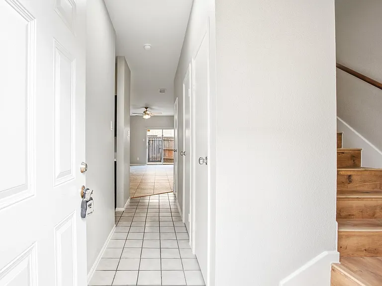 7719 Cambridge St #7719 — Photo 6