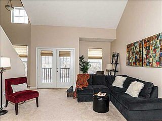 3rd image of 6580 Reserve Dr