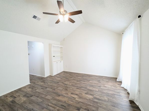 402 Lee Dr APT 4B