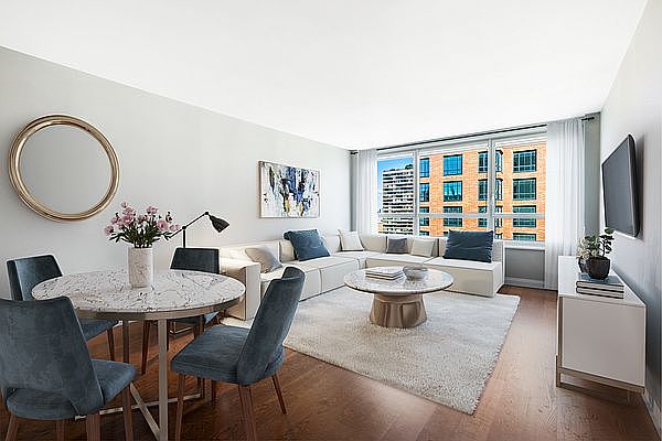 1st image of 200 E 94th St APT 1816