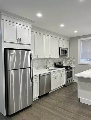 Rented by Voro, LLC | media 4