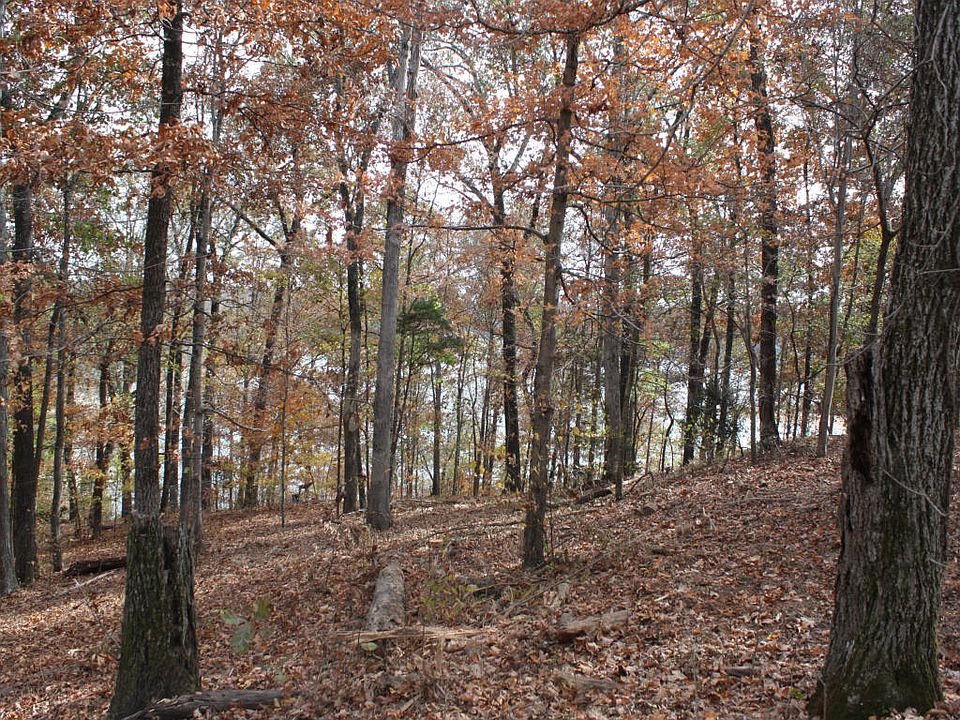 2nd image of 2 Hillview Camp Rd