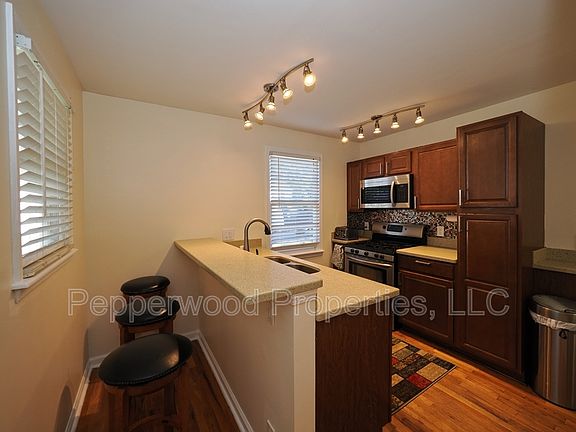 5th image of 541 Cecil Ct
