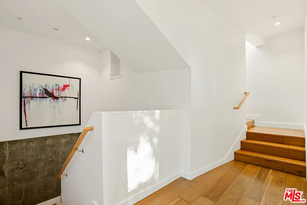 4 bed, 4.0 bath, 2585 sqft, $15,000 — Photo 3