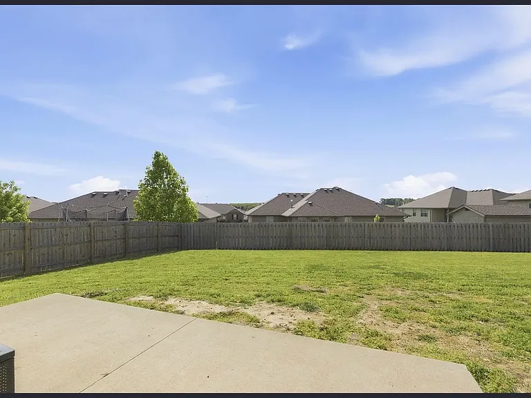 1648 N Pinnacle Ave — Photo 24