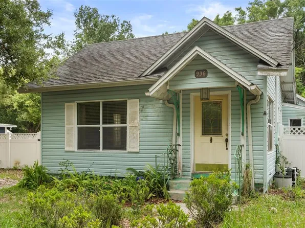 936 E 5th Ave, Mount Dora, FL 32757