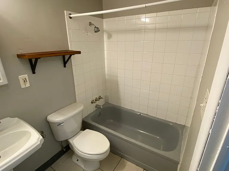 1735 Chester St #2 — Photo 8