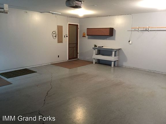 2nd image of 610 High Plains Ct