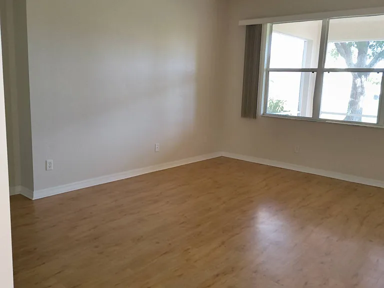 25199 Chiclayo Ave — Photo 11
