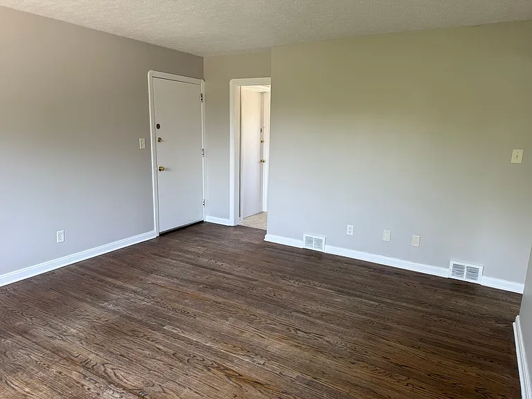 4101 Ridge Rd — Photo 8