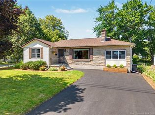 18 Floral Ave, Fredericton, NB E3A1K7