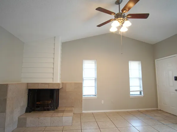 4315 Creighton Rd, Pensacola, FL 32504