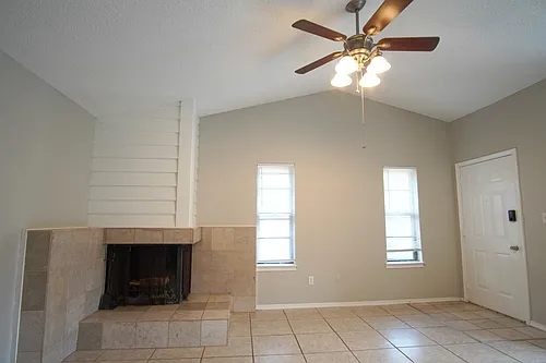 4315 Creighton Rd Photo 1