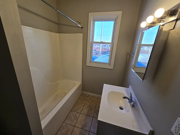 649 1st Ave #B22 — Photo 11