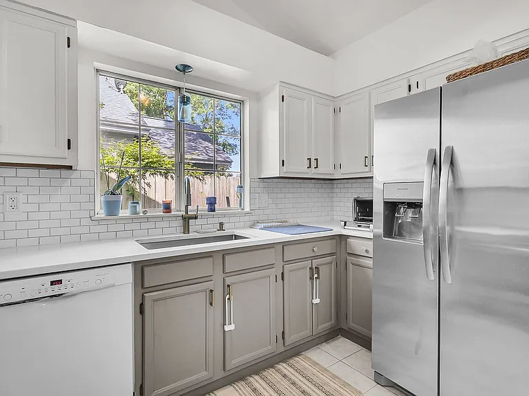 2045 Arundel Pl — Photo 22