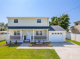 25 Karl Dr, Old Bridge, NJ 08857