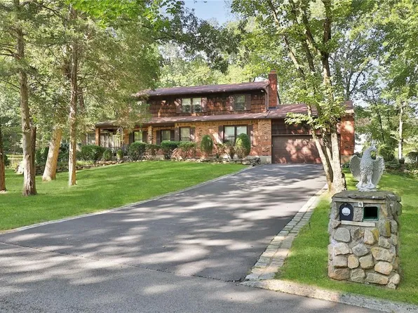 4 Belvedere Path, Suffern, NY 10901