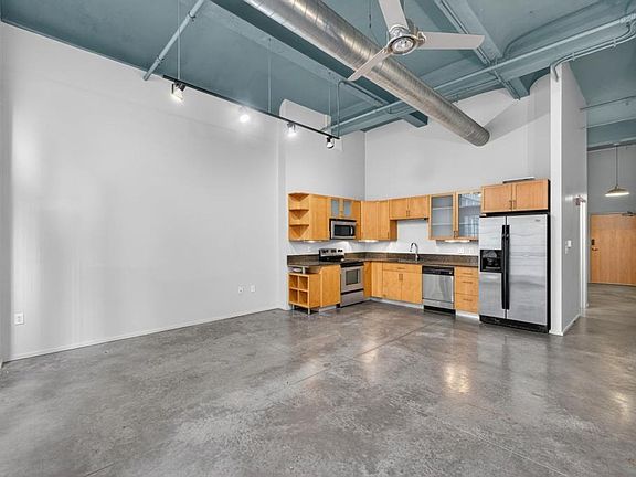 5th image of 1136 Washington Ave Unit 611