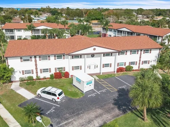7043 New Post Dr APT 1, North Fort Myers, FL 33917