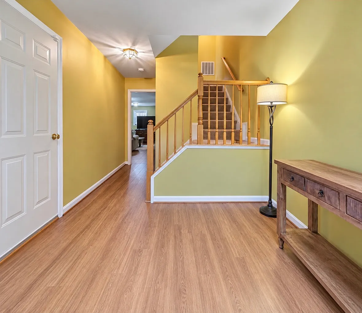 3 bed, 2.5 bath, $2,500 — Photo 2
