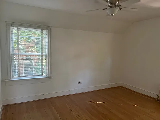 N Pershing Dr — Photo 29