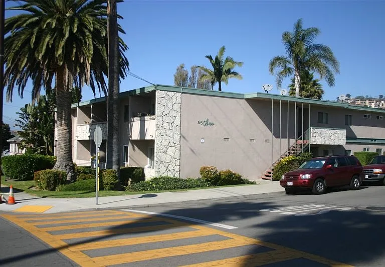 92 S Ann Street Corner View_11262012