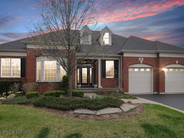 9 Eagle Ridge Dr, Hawthorn Woods, IL 60047