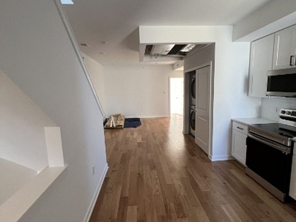 5th image of 1123 S 20th St APT 3