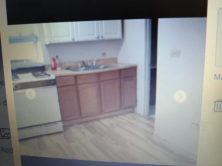 3109 S Racine Ave — Photo 6