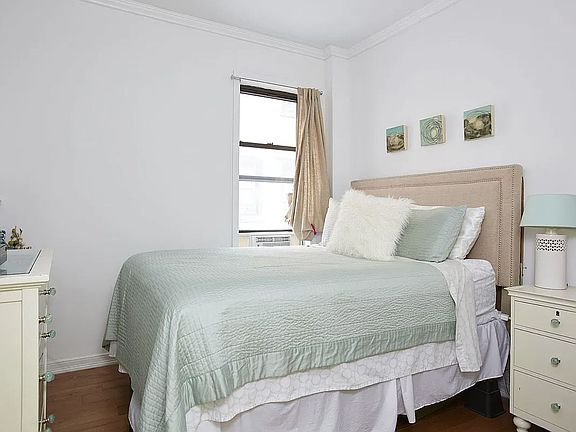 5th image of 567 6th St APT 16