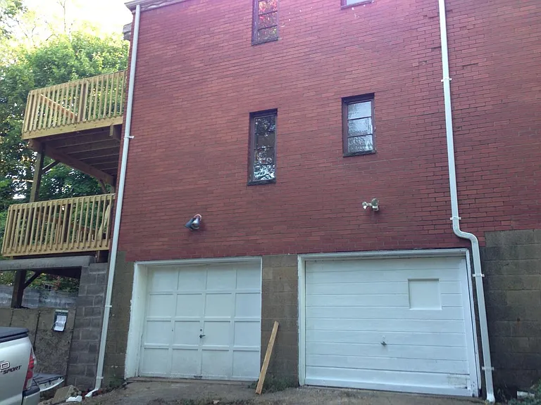 202 William St #2 — Photo 35