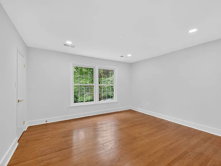 11523 Vale Rd — Photo 18