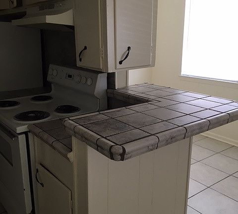 Kitchen Bar