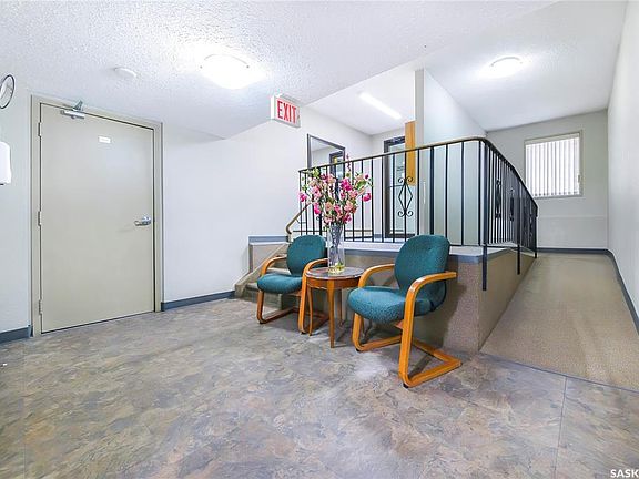 4th image of UNIT 201-3140 Louise STREET