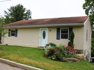 27 Curtis St, Athens, OH 45701