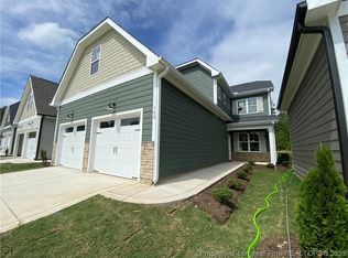 150 Spruce Hollow Cir, Spring Lake, NC 28390