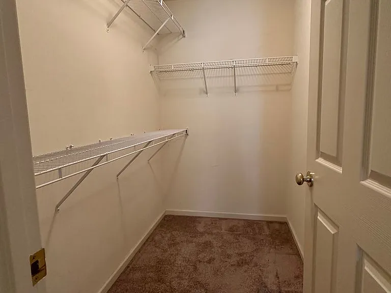 2066 Honeysuckle Ln — Photo 14