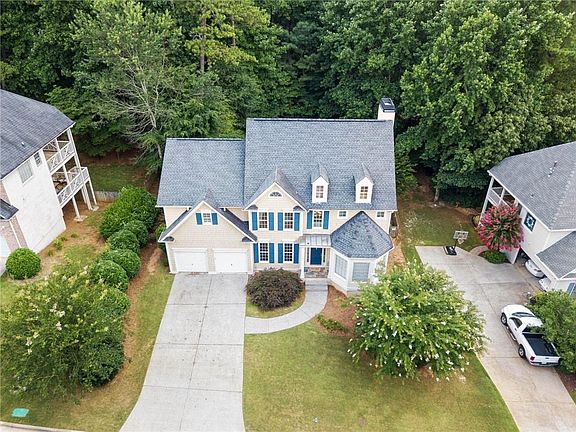 2nd image of 800 River Cove Dr