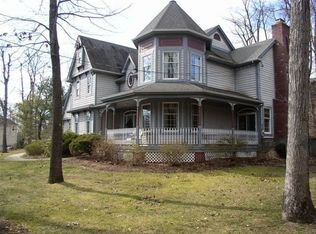 856 Summit Ave, Franklin Lakes, NJ 07417